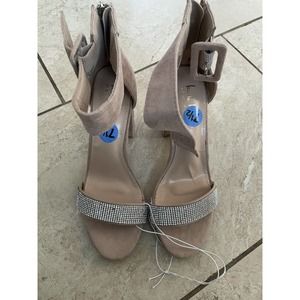 New Woman Shoes Size 7.5 nicole miller heels rhimestone open toe beige